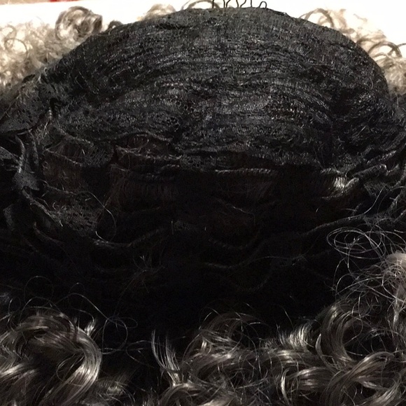 NWT,Silver Gray Mix, Curly Afro style BOB, FULL WIG,CAP, NIB - Picture 6 of 10